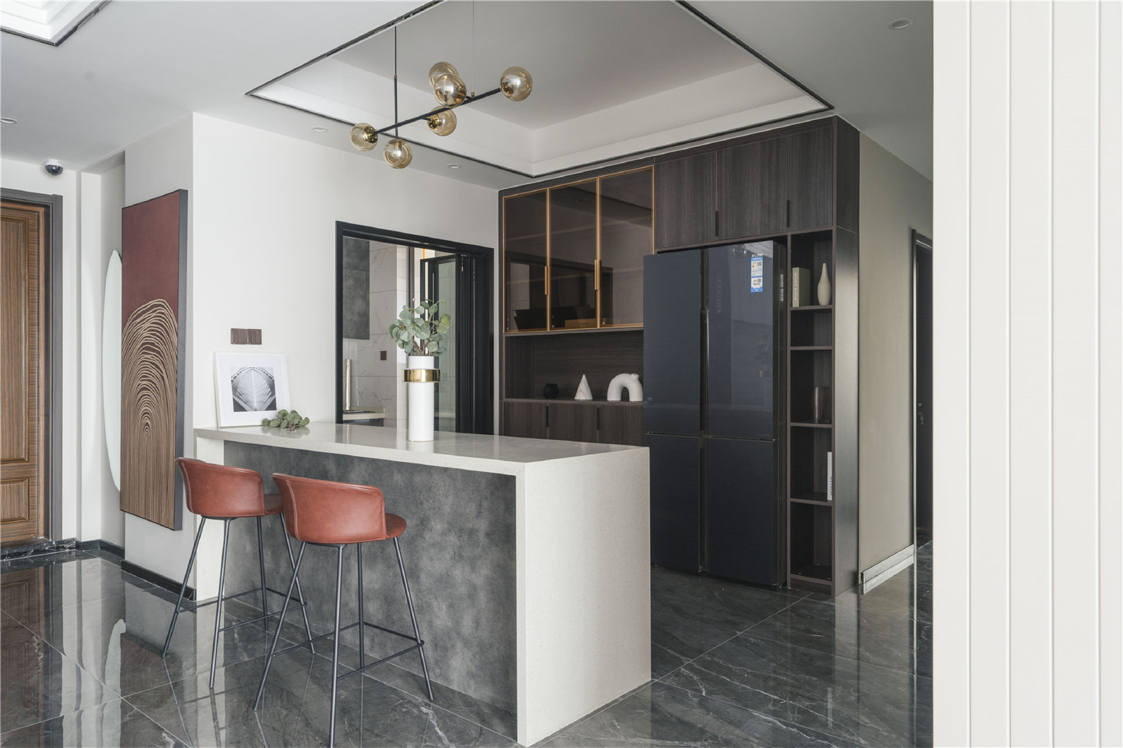 如何分辨好的板材